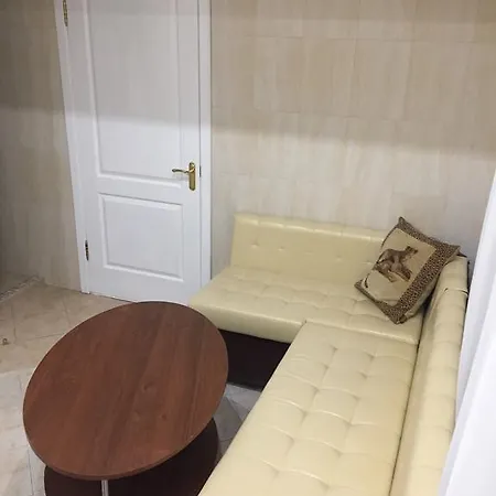 On Ploschad Pobedy Apartment